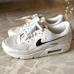 White Nike Air Max 90 trainers